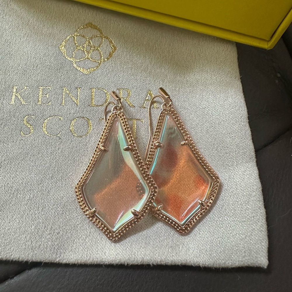 Kendra Scott Iridescent Rose Gold Earrings